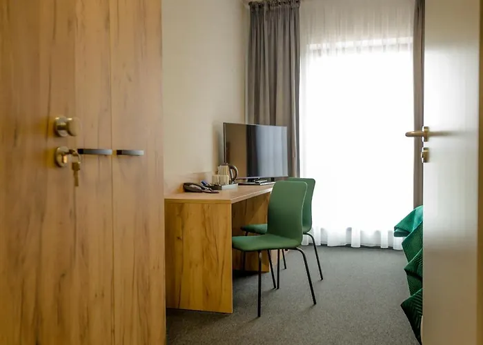 Aqua-zdroj 3* 바우브자이치